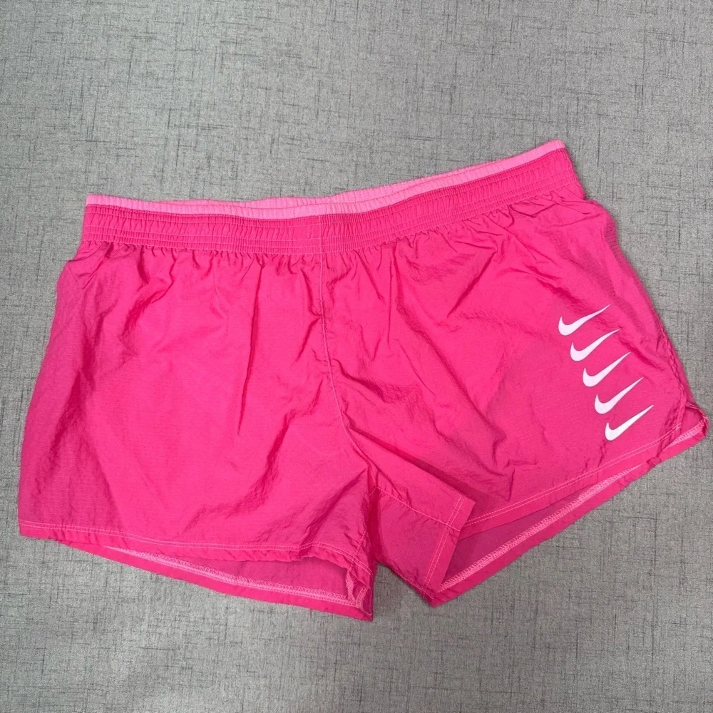 Nike Women’s Swoosh Run Shorts Athletic Short in Pink Glow Size XL